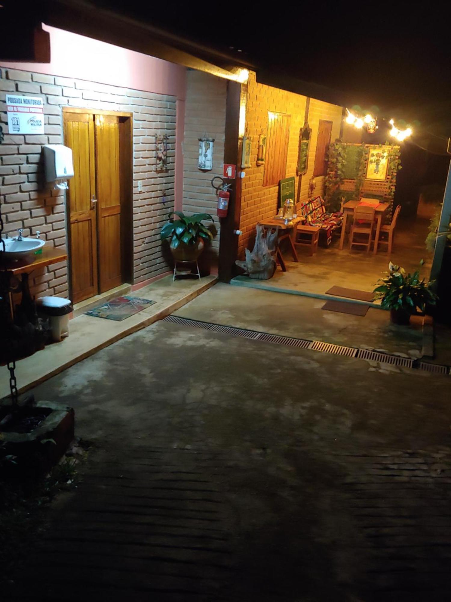 Pousada Recanto da Vitória Gonçalves Exterior foto